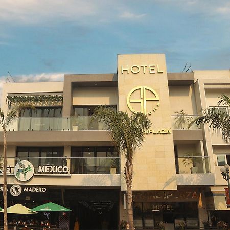 Hotel Grand One Plaza Tijuana Exterior photo